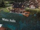 White Sails znajduje się na wzniesieniu ponad Jeziorem Solińskim