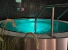 W strefie wellness znajduje się m.in. jacuzzi