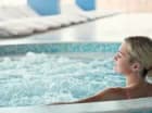 Goście mogą zrelaksować się w jacuzzi