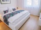 Każdy apartament ma odrębną sypialnię lub wydzieloną część sypialną