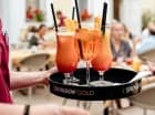 Restauracja przyrządza też drinki, koktajle i serwuje znakomite węgierskie wino
