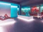 Przygotowano tutaj kryty basen, jacuzzi i sauny
