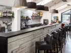 Na terenie Natura Resort jest restauracja z drink barem