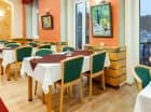 Restauracja hotelowa oferuje wysokiej jakości jedzenie