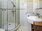 Łazienka z prysznicem w Apartamencie Classic