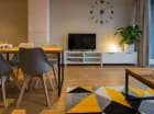 W każdym apartamencie jest część dzienna z TV i rozkładaną kanapą