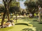Resort przygotował 18-dołkowe pole do minigolfa