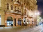 Położony jest w ścisłym centrum Bydgoszczy