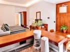 Comfort studio ma podwójne łóżko i rozkładany fotel dla 1 osoby