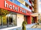 Czterogwiazdkowy hotel w miasteczku otoczonym górami i atrakcjami