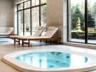 Strefę relaksu uzupełniają dwie wanny jacuzzi