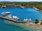 Neptun to hotel nad samym brzegiem Adriatyku