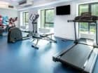 Mieści się w nim całodobowe centrum fitness