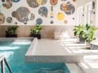 Strefa wellness & SPA posiada basen z brodzikiem, jacuzzi i strefę saun