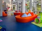 Dla najmłodszych gości przygotowano Kids Club - kolorową salę zabaw