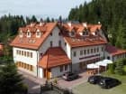 Hotel Fero Lux jest położony w otoczeniu lasu u stóp góry Pilsko