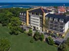 Hotel składa się z klimatyzowanej części 4* oraz części 2* bez windy