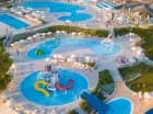 Resort posiada imponujący park wodny z atrakcjami