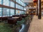 W hotelowym lobby znajduje się przyjemny Lobby Bar