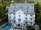 Apartamenty mieszczą się w przedwojennej willi