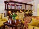 Hotel dysponuje klimatycznym drink barem