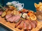 W dwupoziomowej restauracji skosztujesz dań najwyższej jakości