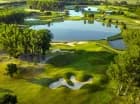 Hotel jest uroczo położony tuż przy pięknym polu golfowym