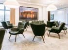 Lobby jest eleganckie i jasne