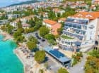 Hotel Marina**** znajduje się wprost nad Adriatykiem