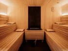 W strefie wellness jest basen, sauny, grota solna, gabinety masażu i inne