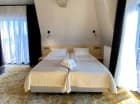 Komfortowy apartament posiada klimatyzację, TV, wifi, balkon i łazienkę