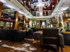 Pełne uroku lobby jest sercem Grand Hotelu Boutique