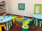 Wewnątrz hotelu jest dodatkowo kącik zabaw