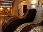 W samym hotelu czeka na gości Centrum Relaksu i SPA