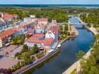 Hotel nad Pisą – rzeka Pisa wpływająca do jeziora Roś