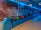 Wśród atrakcji hotelowych znajduje się kręgielnia