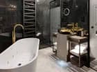 Apartament Grand Suite wyróżnia wanna z hydromasażem