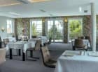 W tutejszej restauracji można skosztować doskonałej kuchni