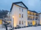 W ferie zimowe darmowy Ski Bus odwozi hotelowych gości do kurortu narciarskiego