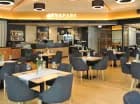 W hotelu znajduje się elegancka restauracja ze smaczną kuchnią