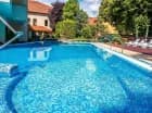 Bassiana to hotel z basenem na Węgrzech