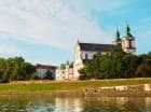 Hotel Ester położony jest zaledwie 1 km od Kościoła na Skałce