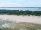 Piaszczyste plaże Rogowa są piękne, szerokie i pozbawione tłumów