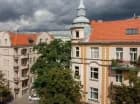 Okolica jest spokojna i dobrze skomunikowana ze ścisłym centrum