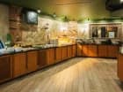 W restauracji są podawane bufetowe śniadania oraz obiadokolacje