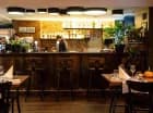 Nazwa restauracji nawiązuje do historii hotelu