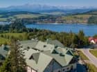 Obiekt Umina jest położony ponad doliną Dunajca z widokiem na Tatry
