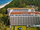 PINEA to nowoczesny, komfortowy resort z basenem przy plaży