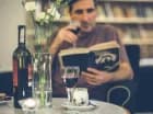 Wieczorami wypocząć można przy ulubionym drinku lub książce