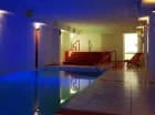 Hotel posiada kameralną strefę wellness sprzyjającą relaksowi